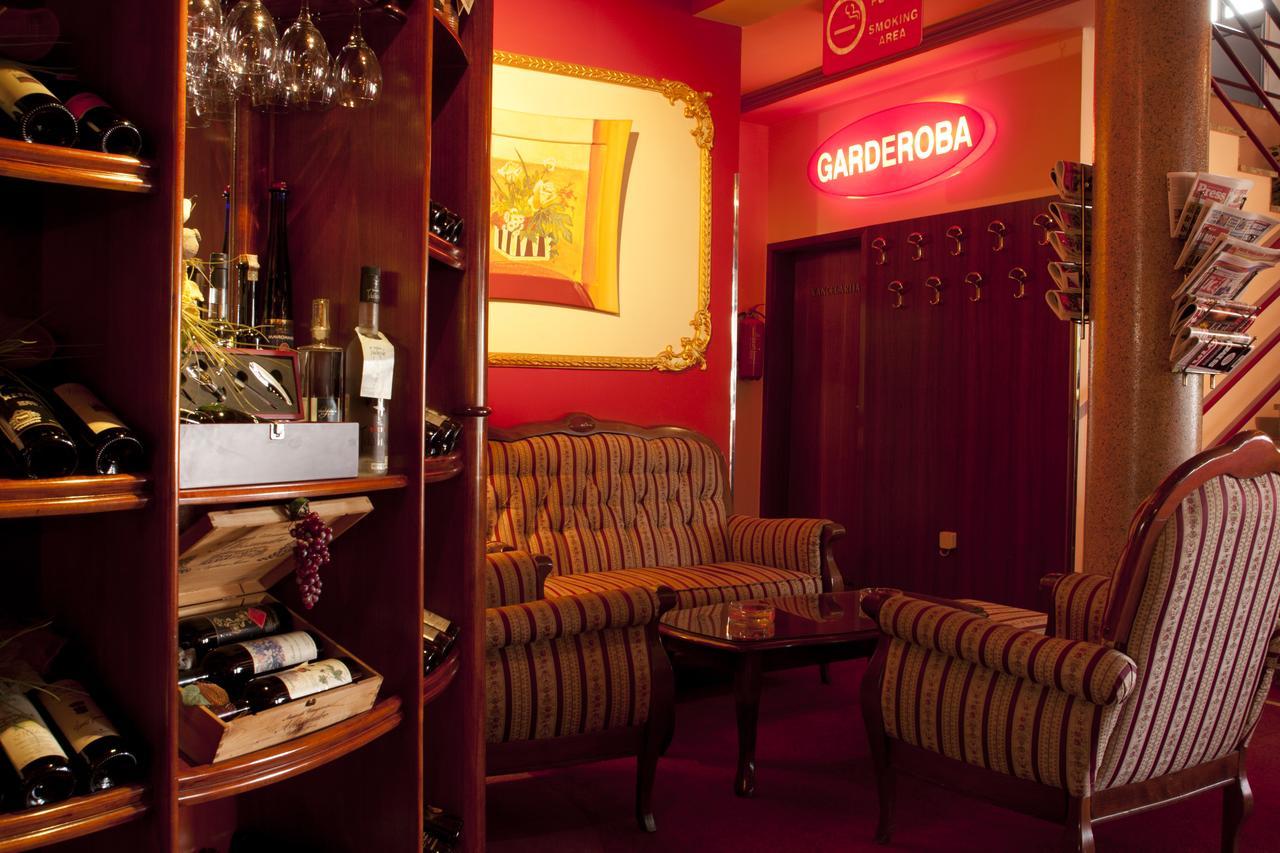 Taxi Bar Motel Bosanska Gradiska Εξωτερικό φωτογραφία